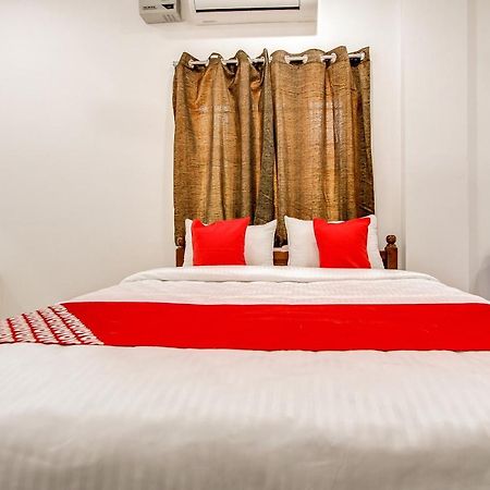 Oyo 69625 Mayuraa Residency Hotel Кумбаконам Екстериор снимка