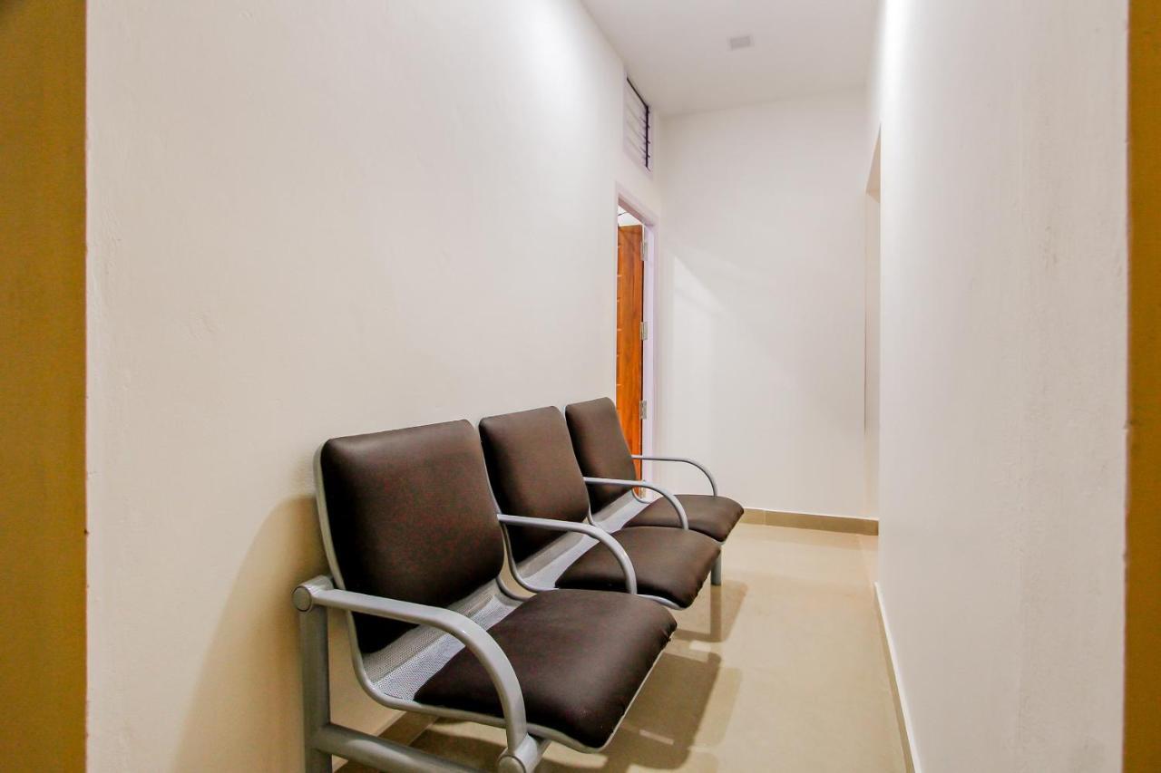 Oyo 69625 Mayuraa Residency Hotel Кумбаконам Екстериор снимка