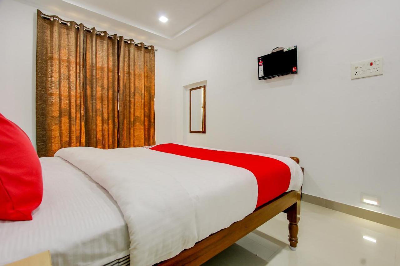 Oyo 69625 Mayuraa Residency Hotel Кумбаконам Екстериор снимка