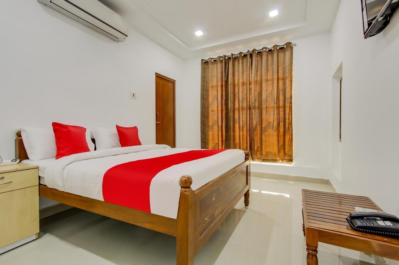 Oyo 69625 Mayuraa Residency Hotel Кумбаконам Екстериор снимка