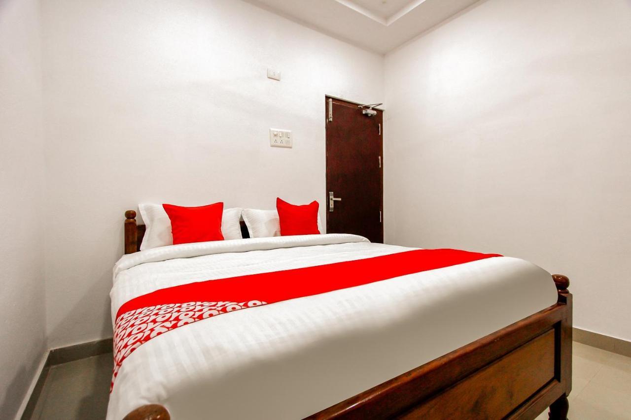 Oyo 69625 Mayuraa Residency Hotel Кумбаконам Екстериор снимка