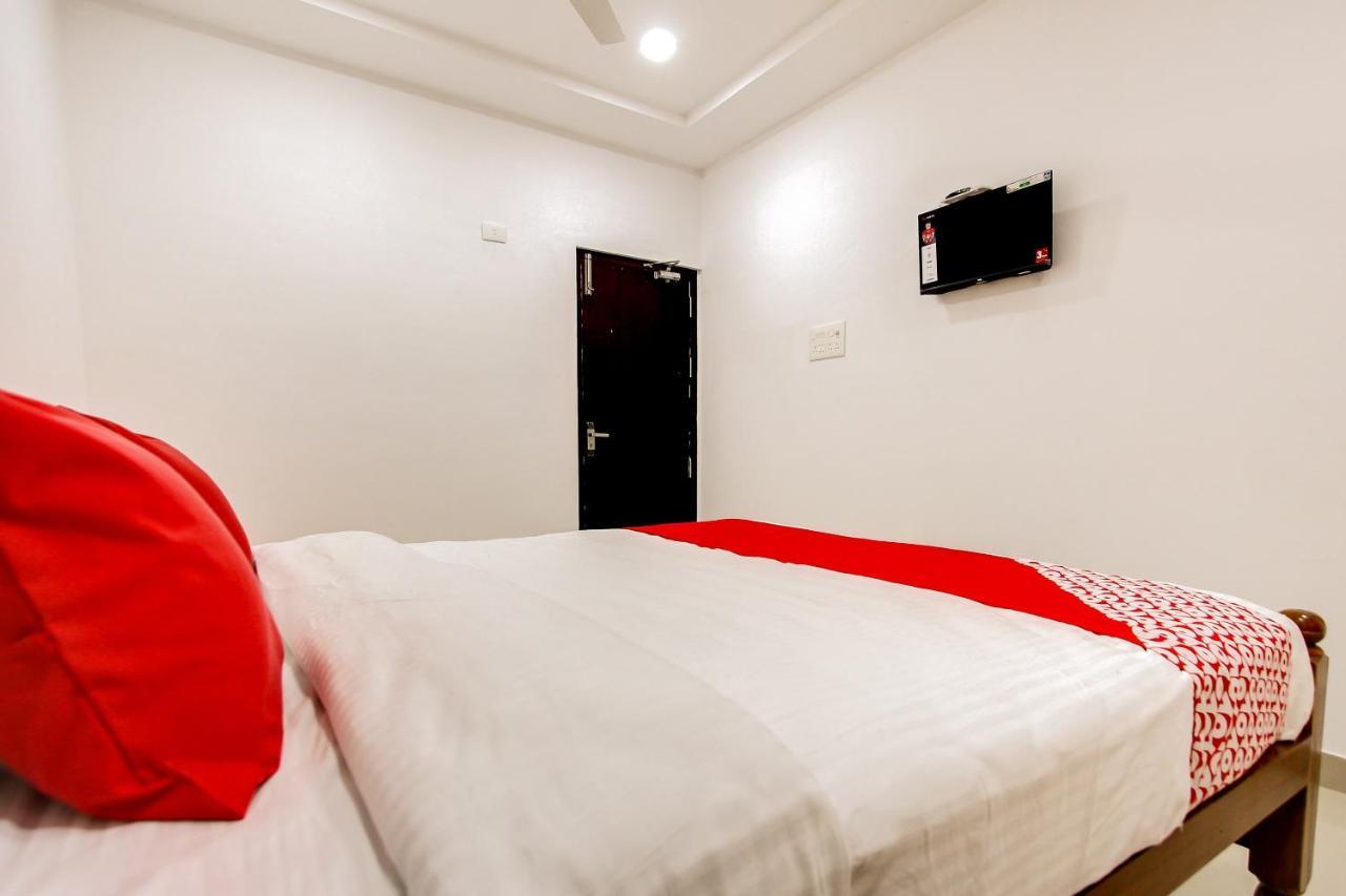 Oyo 69625 Mayuraa Residency Hotel Кумбаконам Екстериор снимка