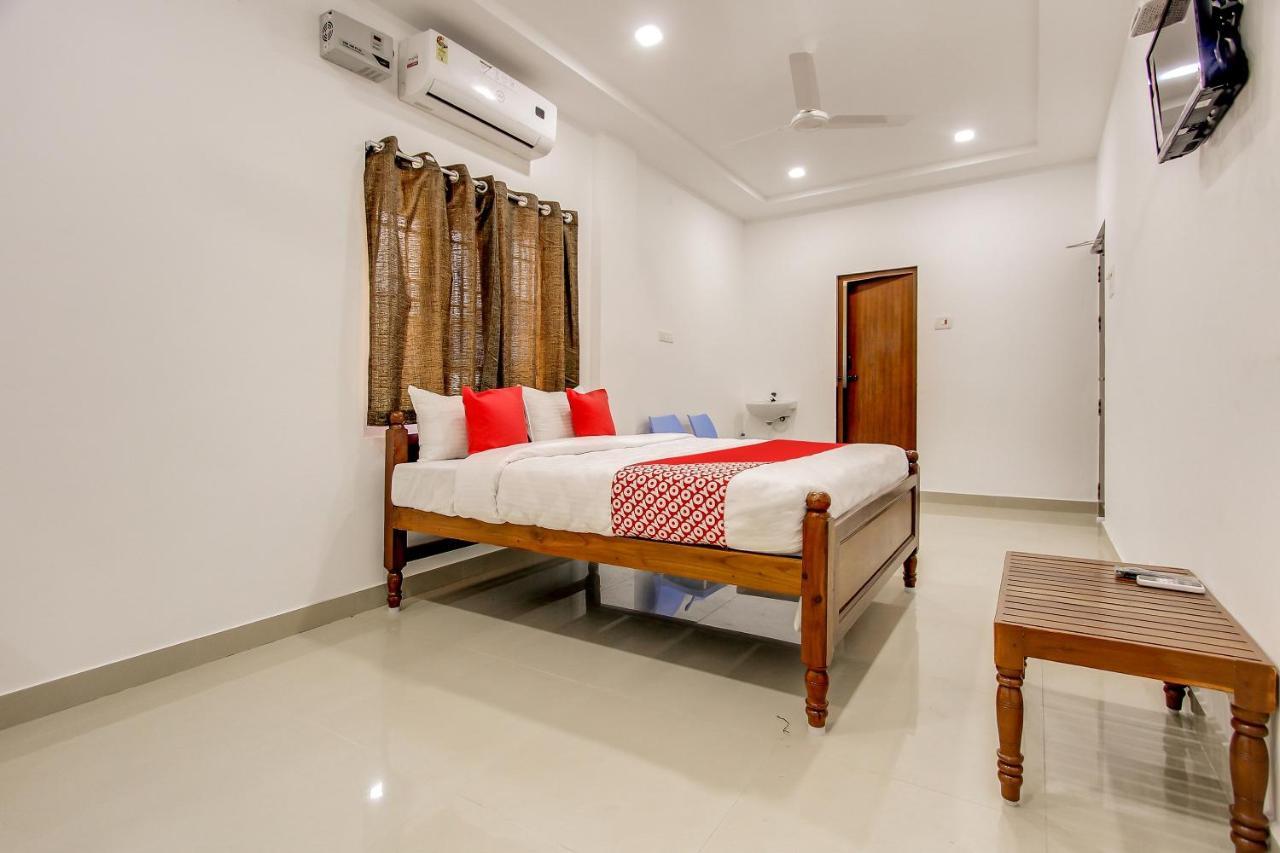 Oyo 69625 Mayuraa Residency Hotel Кумбаконам Екстериор снимка